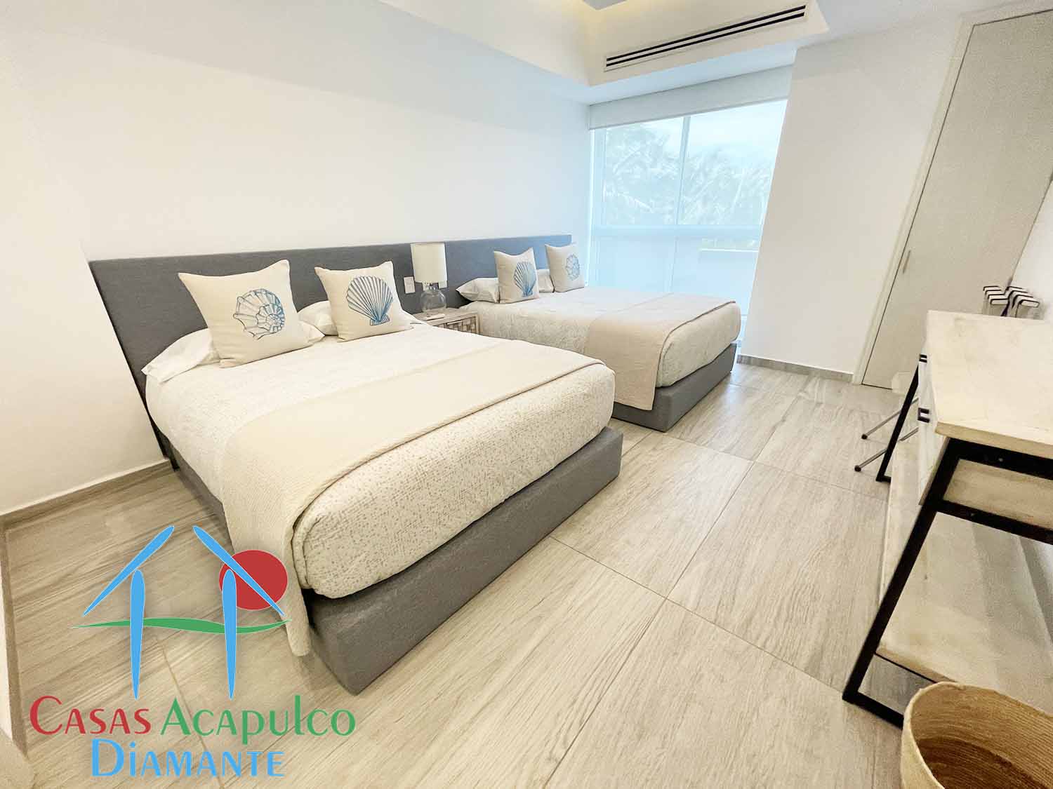 Maralago C 202 - Recámara tres antes de Otis 1